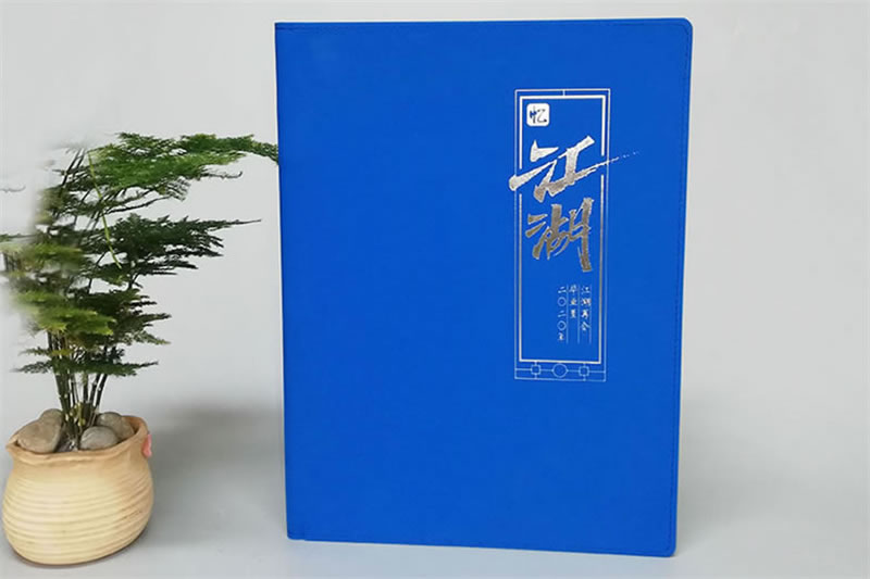 如何制作班級紀(jì)念冊-班級畢業(yè)紀(jì)念冊制作步驟