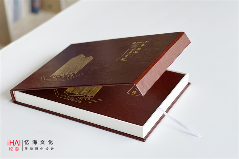 領(lǐng)導(dǎo)退休相冊(cè)制作——珍藏領(lǐng)導(dǎo)輝煌歲月